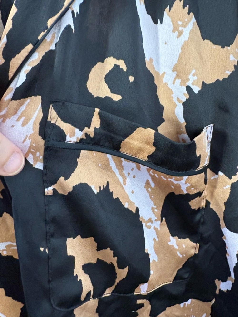Diane von Furstenberg for Target 2 Piece Satin PJ Set, Large, Black Tan Print - Picture 6 of 11